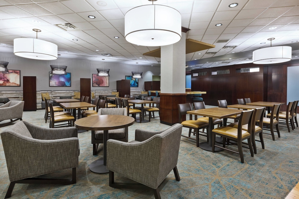 Courtyard by Marriott Omaha La Vista - photo 38