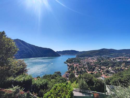 Cernobbio Panorama apartment — 4-Star Luxury Hotel in Cernobbio, Italy