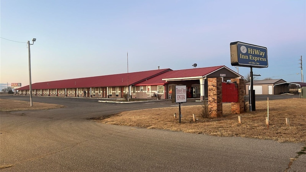 HiWay Inn Express Elk City Route 66 — hotel in Elk City