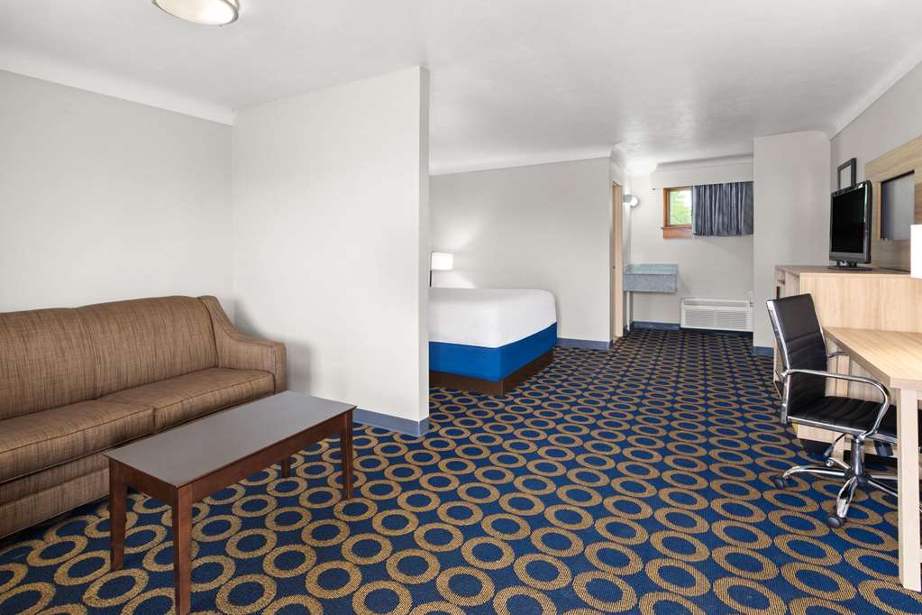 Days Inn by Wyndham Wauseon - photo 20
