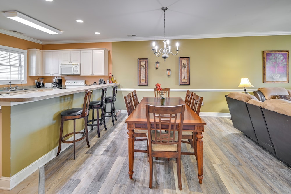3 Mi to Ocean: Resort Condo in Myrtle Beach - photo 3