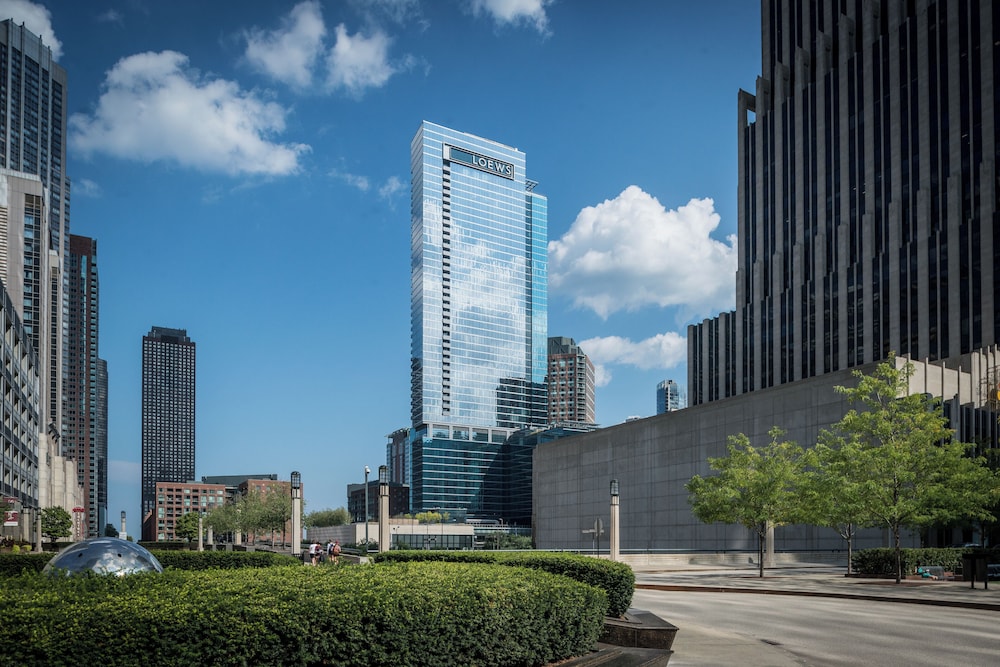 Loews Chicago Hotel — 4-Star Luxury Hotel in Chicago, United States