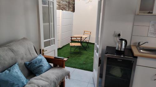 Kenwyn Micro Cottage