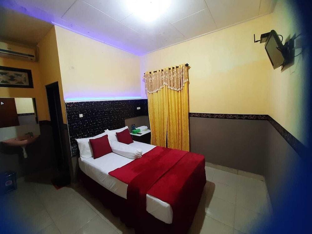 Halfway House — Banyuwangi — photo 3