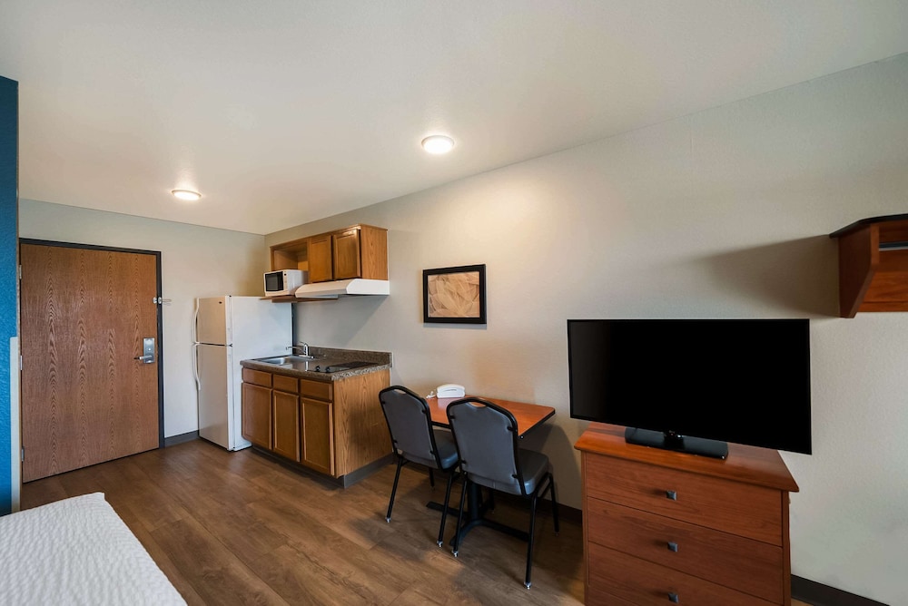 WoodSpring Suites Fort Worth Fossil Creek - photo 31