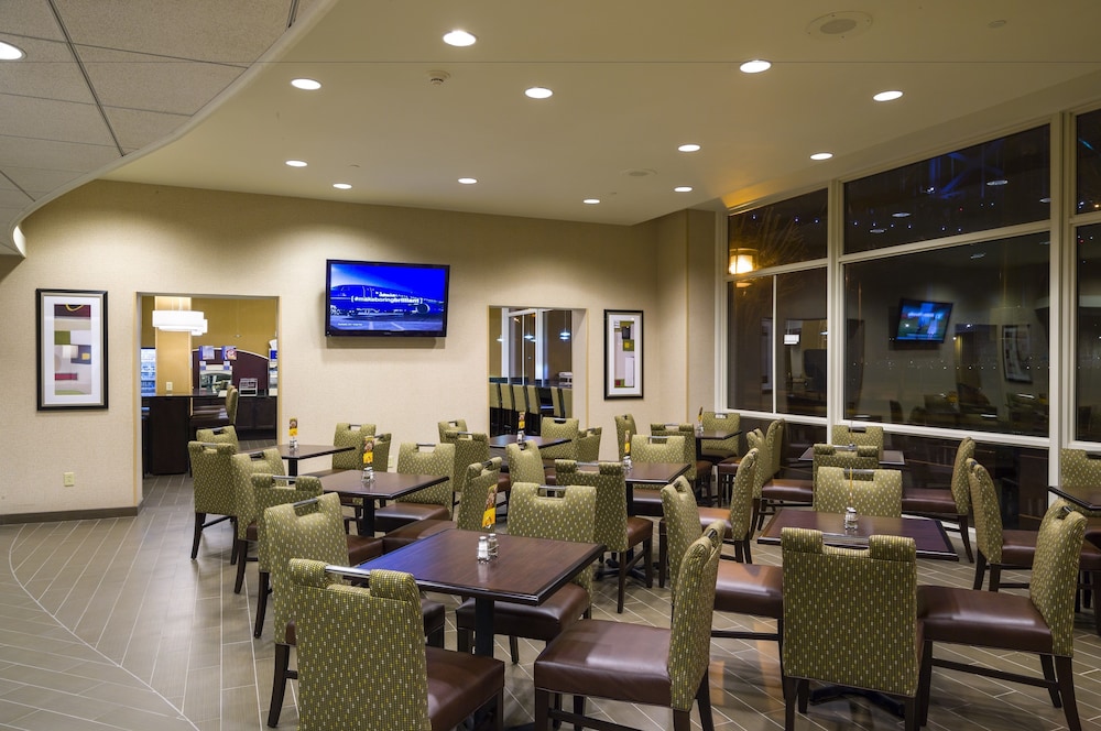 Holiday Inn Express Philadelphia Penns Landing by IHG - photo 56