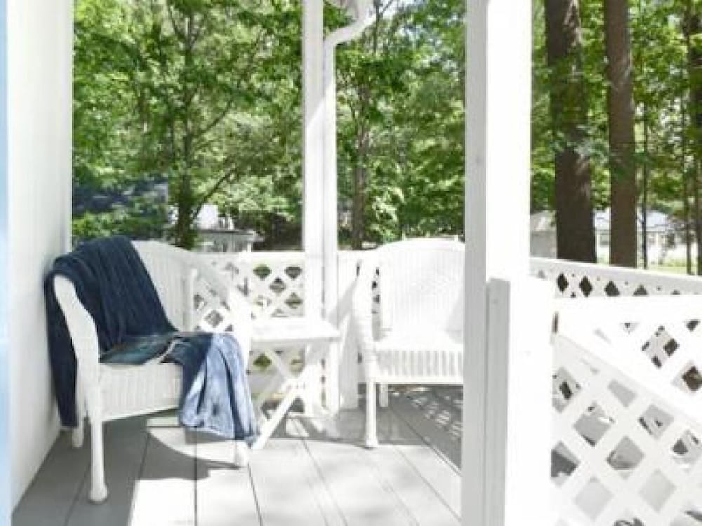 2 River Road Inn & Cottages - photo 19