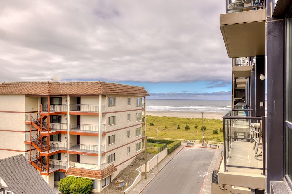 Sand & Sea Resort Condominiums - photo 749