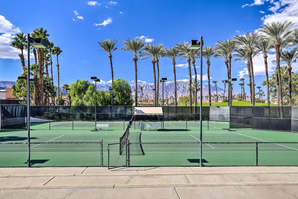 Chic Palm Desert Condo with Resort Style Amenities - photo 31