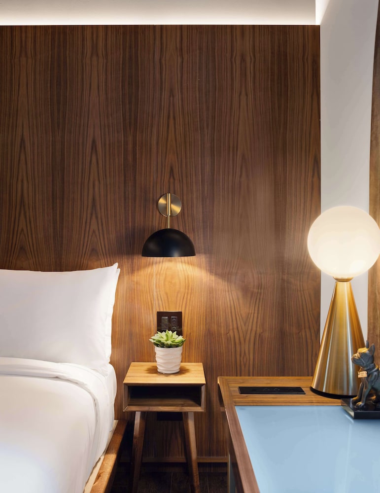 Grayson Hotel in the Unbound Collection by Hyatt - photo 4