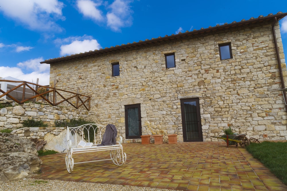Borgo di Vezzano — hotel in Calenzano