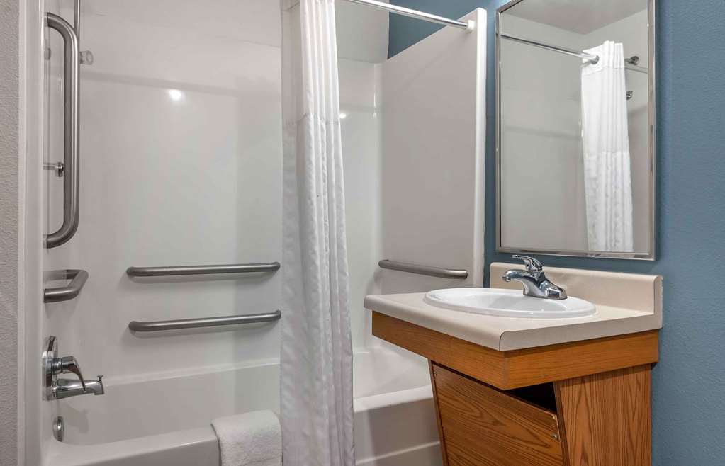 Extended Stay America Select Suites Indianapolis West - photo 28