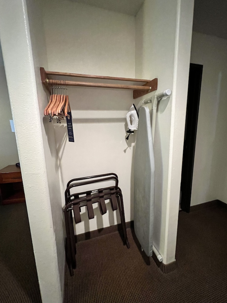Serena Inn & Suites Sundance - photo 12