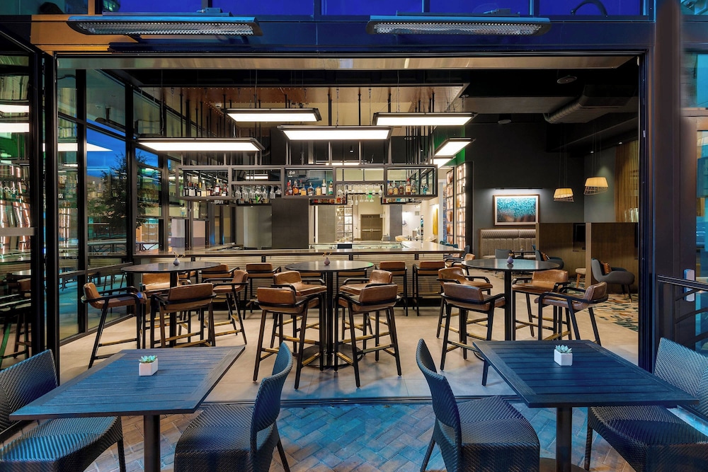 Courtyard by Marriott Atlanta Midtown - photo 42