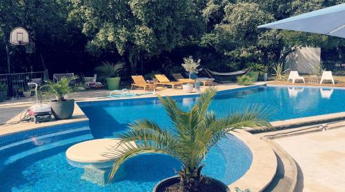 Les Clématites - carbon neutral hotel in Nimes