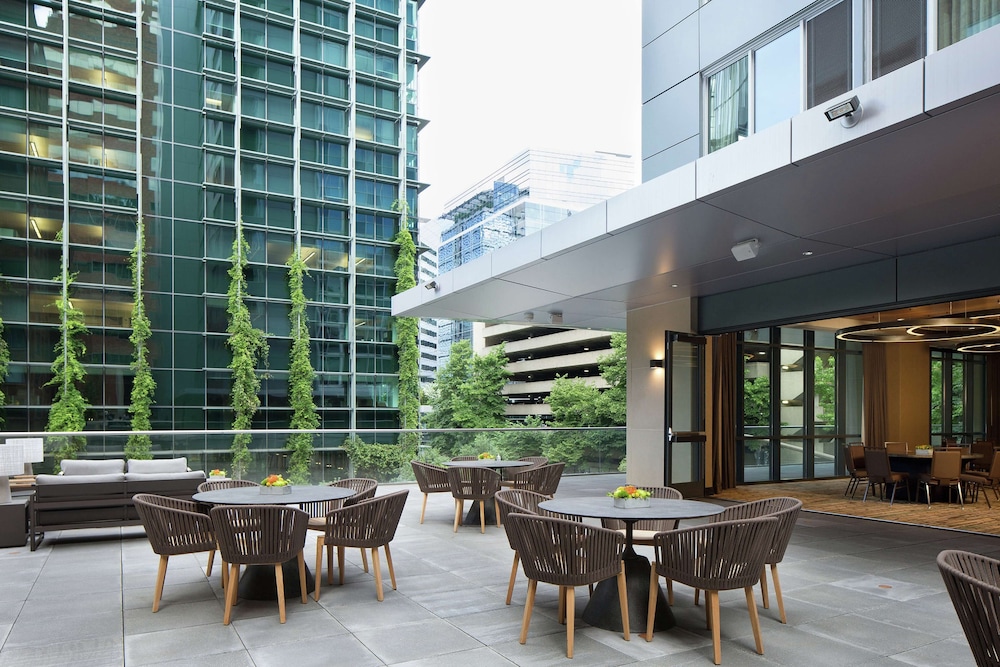 The Porter Portland Curio Collection by Hilton - photo 2