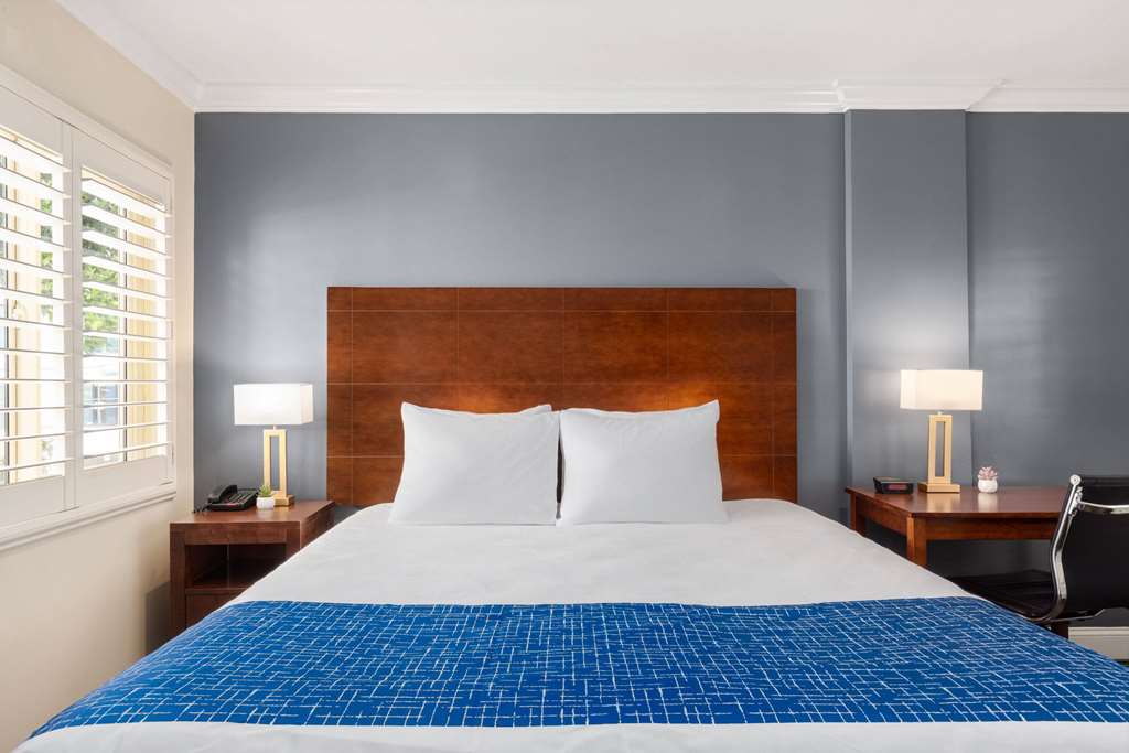 Travelodge by Wyndham by Fisherman's Wharf - photo 15
