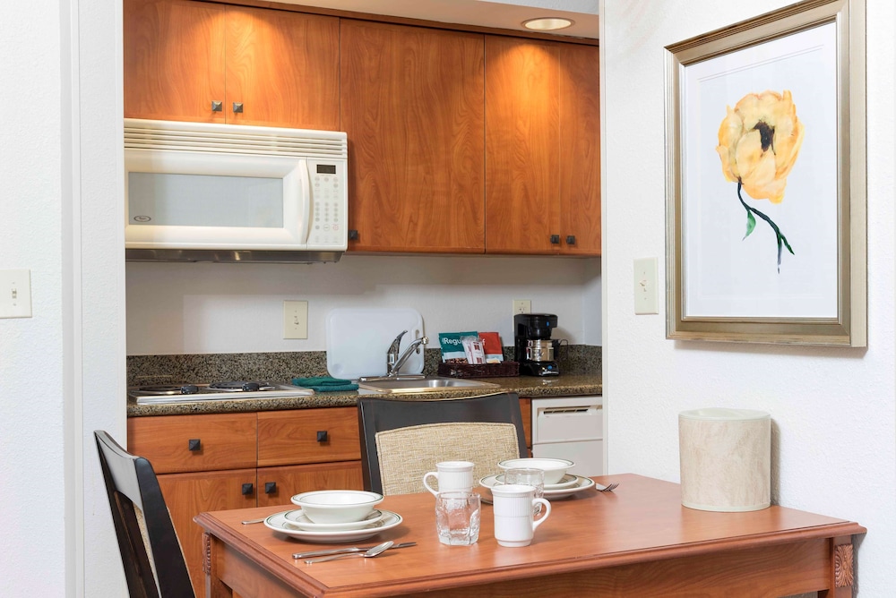 Homewood Suites by Hilton Indianapolis Airport Plainfield - photo 14