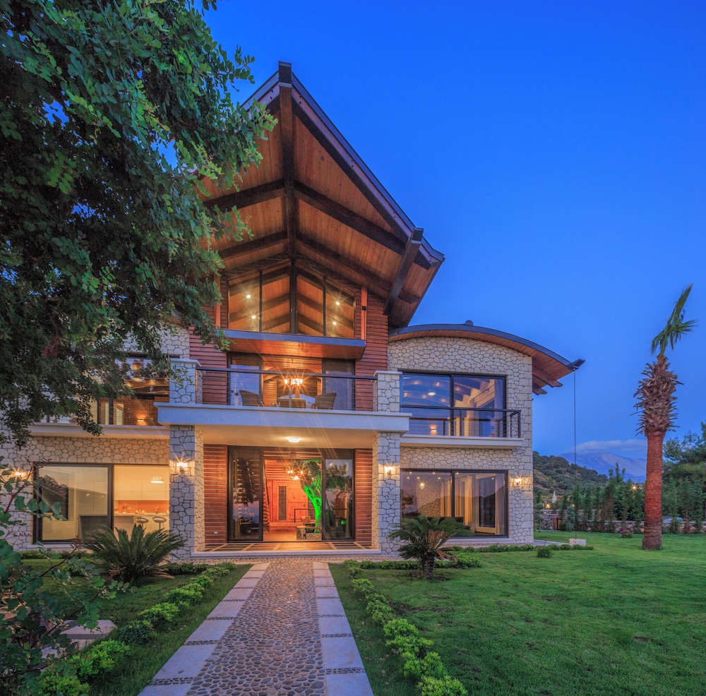 Gökçe Villa — 5-Star Luxury Hotel in Fethiye, Turkey