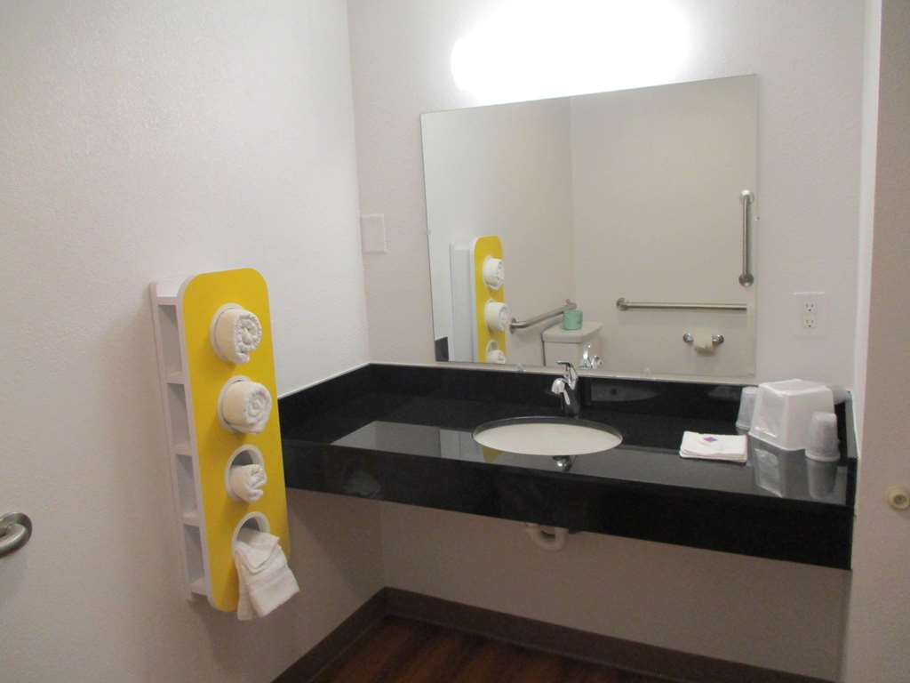 Motel 6 Chilhowie VA I 81 - photo 17