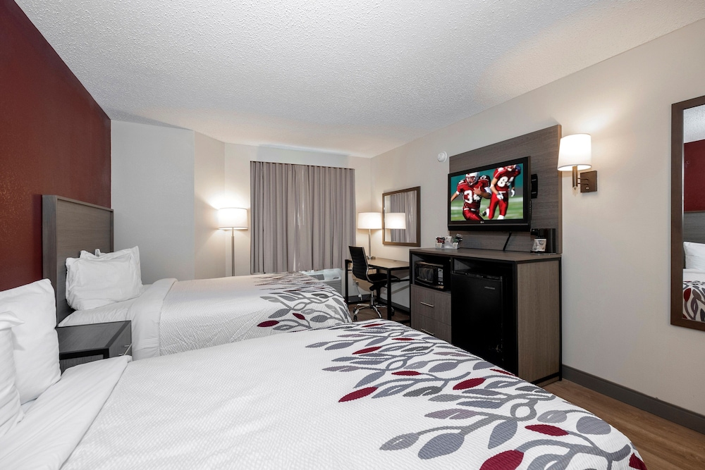 Red Roof Inn Clifton Park - photo 20