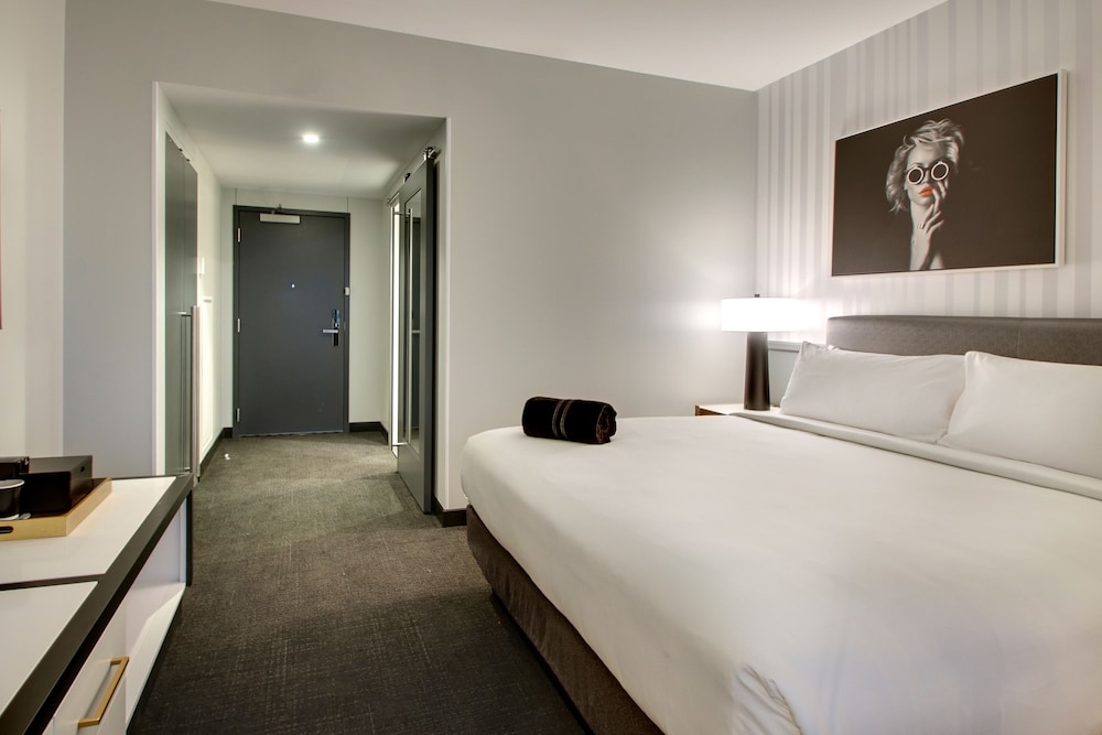 The Rose Chicago Tapestry Collection by Hilton - photo 7