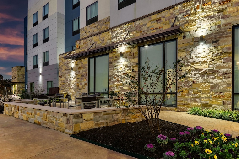 TownePlace Suites by Marriott Houston I 10 East - photo 65