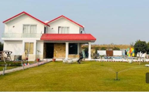 Vrindam Farm in Sohna, India