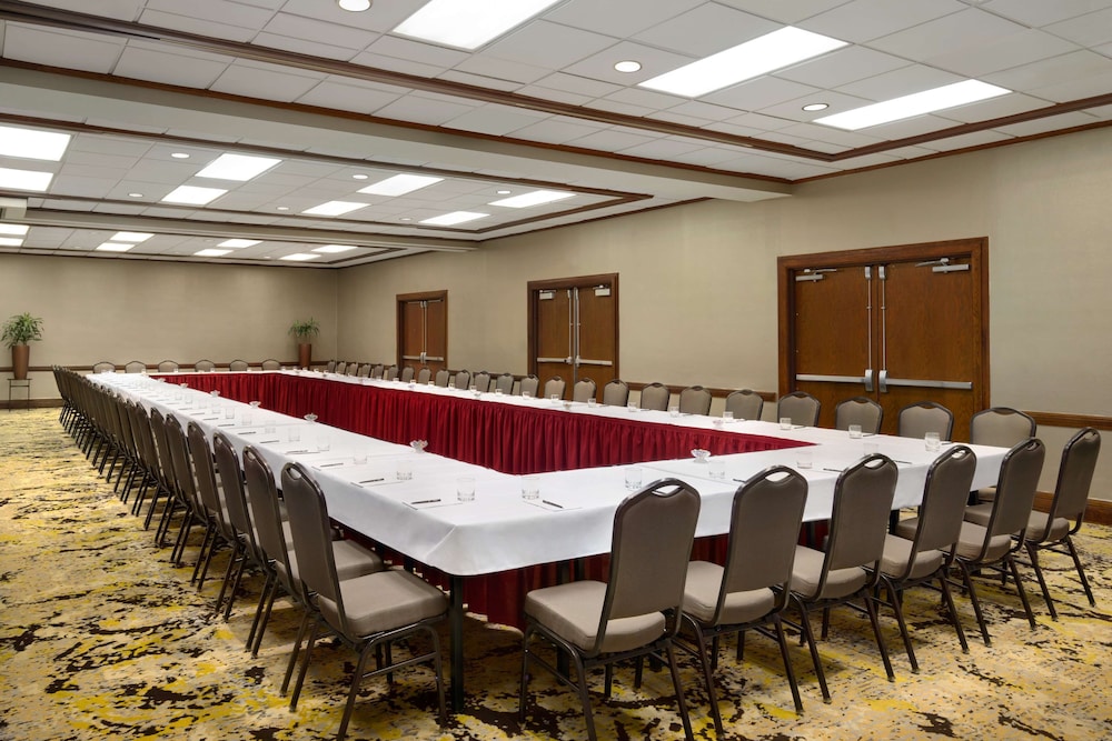 DoubleTree by Hilton Stamford - photo 62