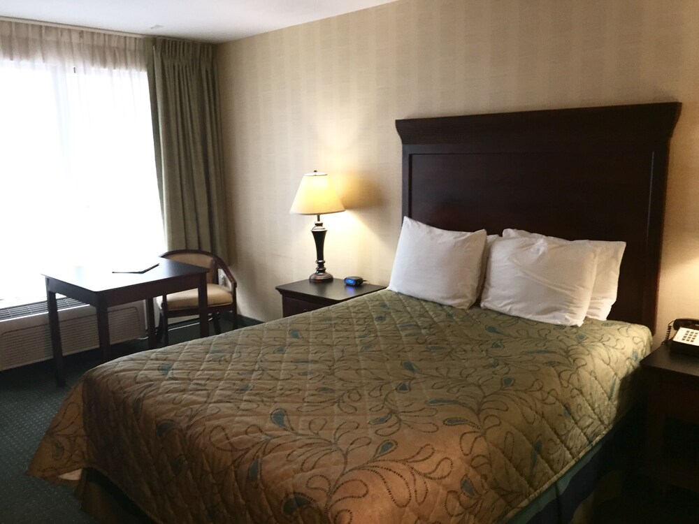 Baymont by Wyndham Branson Theatre District - photo 17