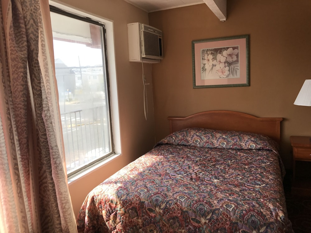 La Fontana Motel - photo 10