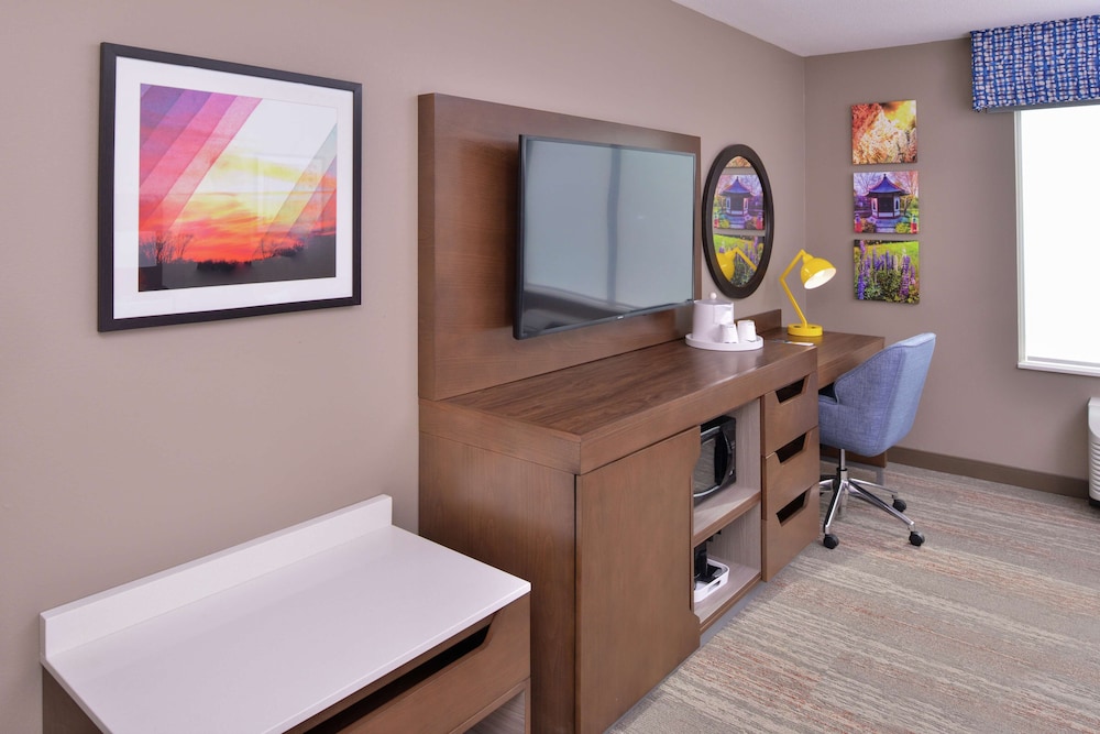 Hampton Inn Lakeville Minneapolis - photo 21