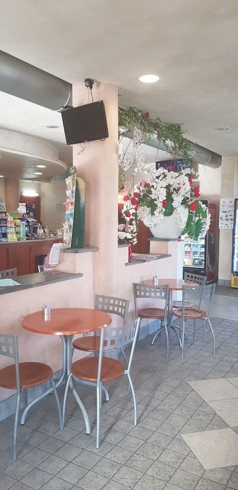 Hotel Risveglio — Castelfranco Di Sotto — photo 2