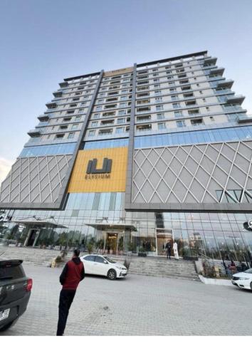 High Rise Executive Luxurious Apartments Facing Centaurus Mall LMY Islamabad — 4-Star Luxury Hotel in Islamabad, Pakistan