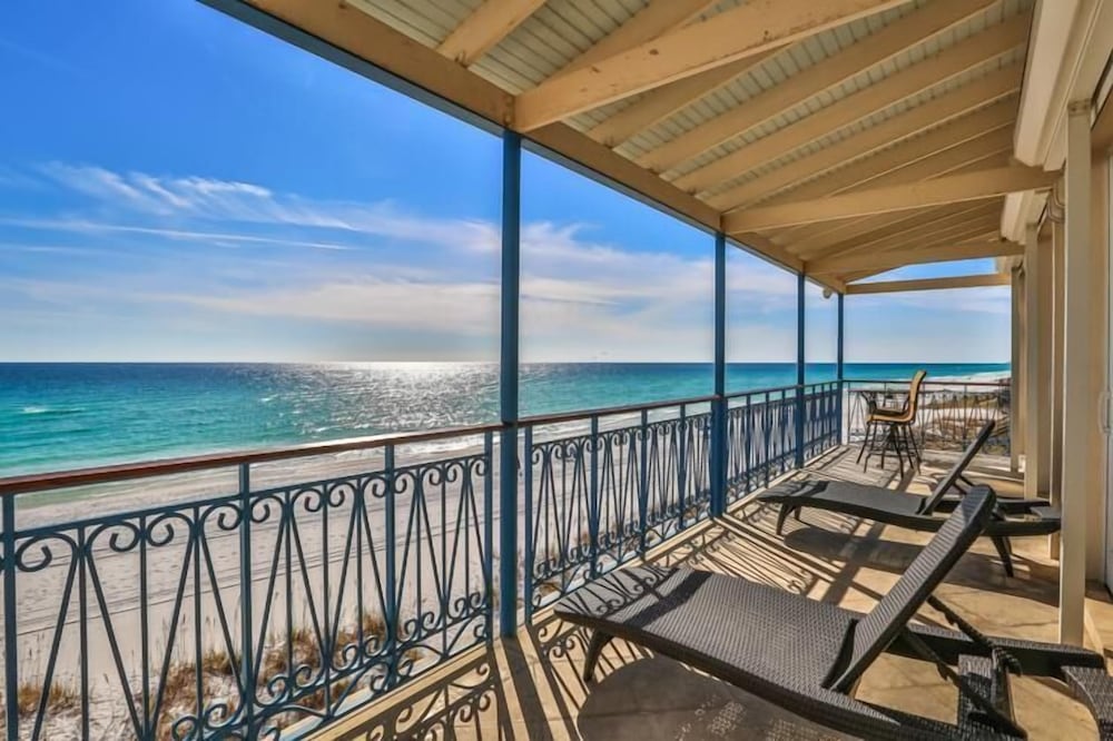 Bella Beach 5 Bedroom Holiday Home by Five Star Properties — 4-Star Luxury Hotel in Miramar Beach, United States