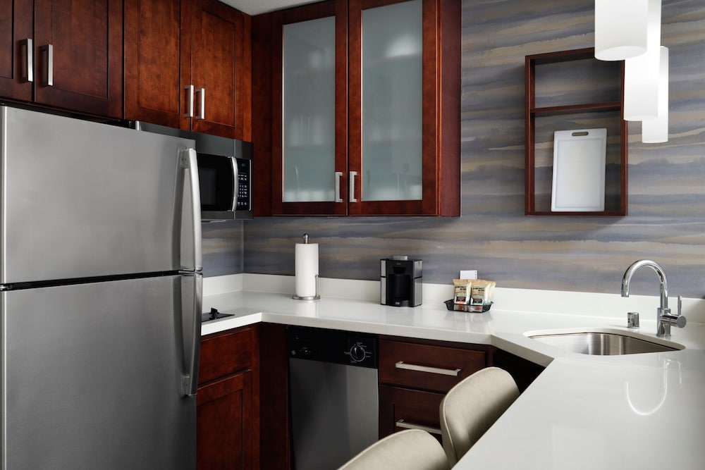 Residence Inn by Marriott Green Bay Downtown - photo 21
