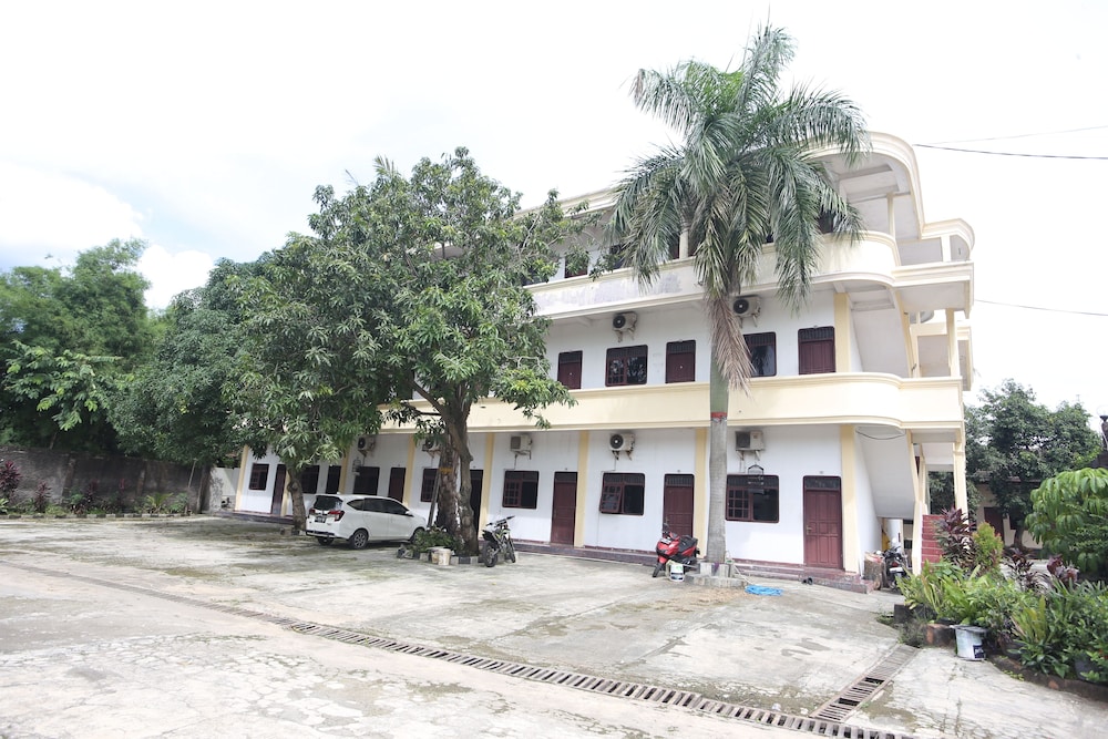 Hotel Danau Indah By Arba in Bekasi, Indonesia