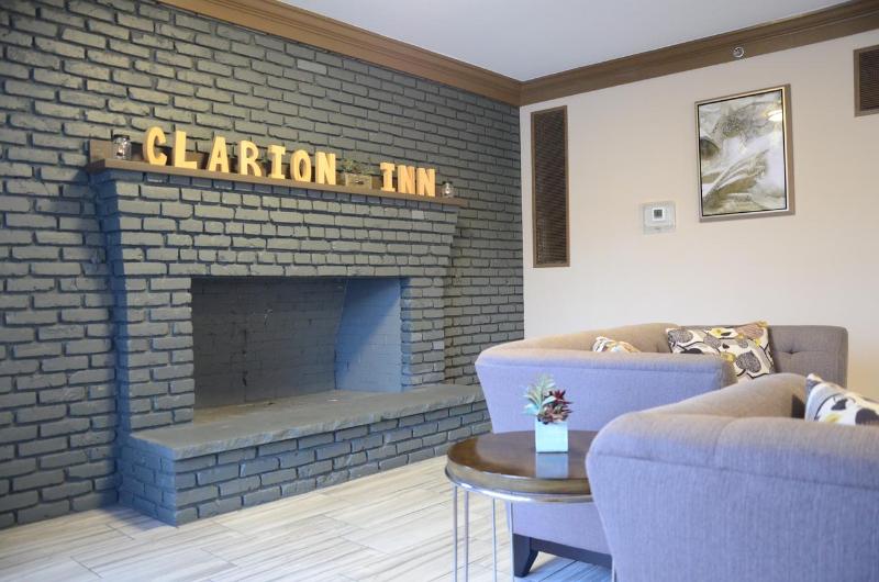 Clarion Inn near JBLM in Tacoma, United States