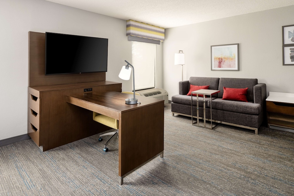 Hampton Inn Richmond Southwest Hull Street - photo 17