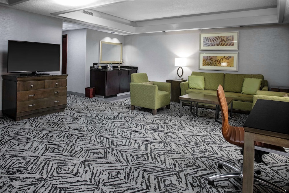 DoubleTree by Hilton Omaha Downtown - photo 14