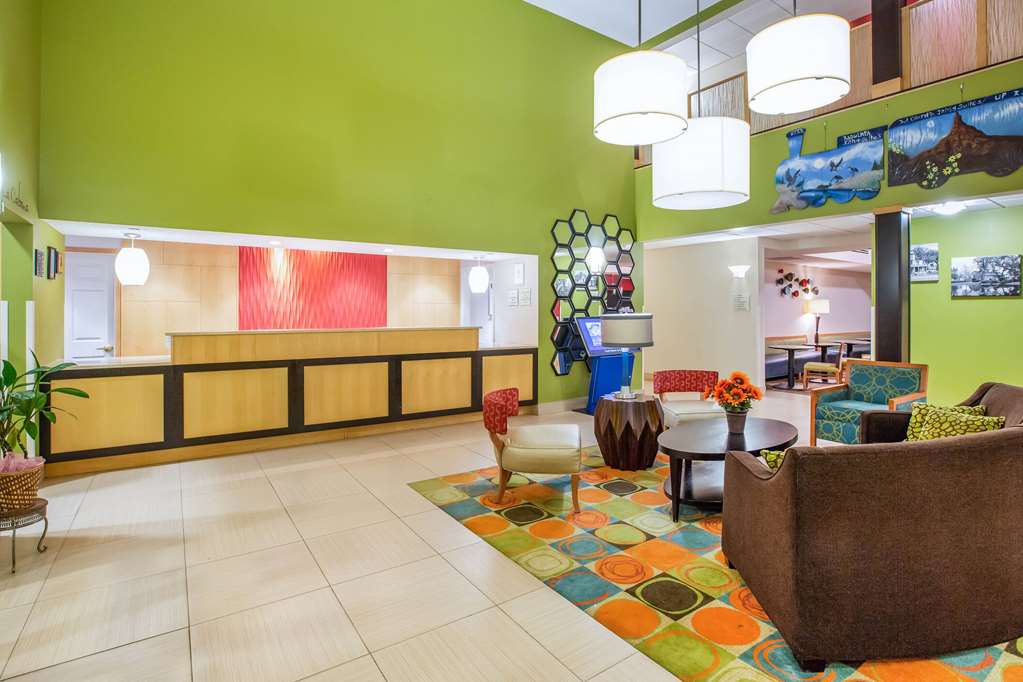 La Quinta Inn & Suites by Wyndham North Platte - photo 3