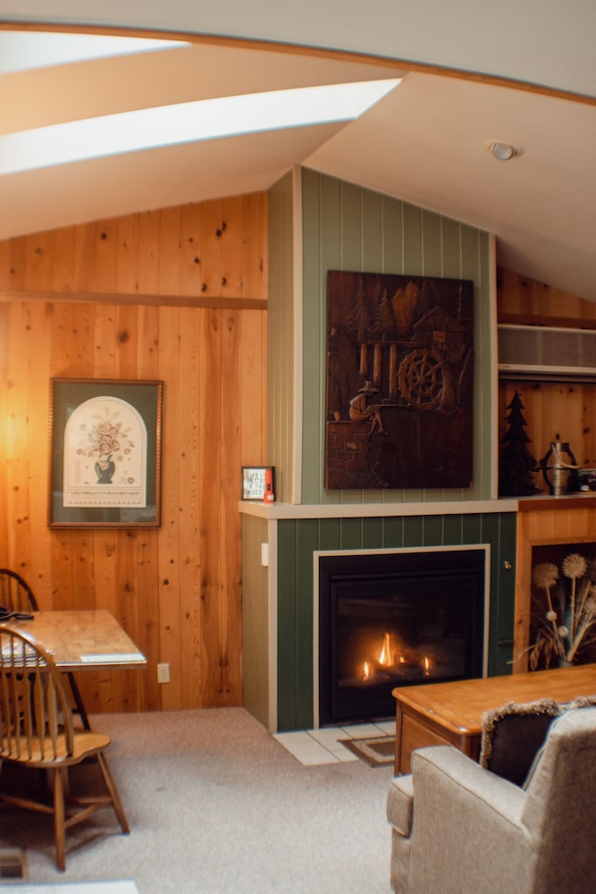 Steamboat Inn - photo 53