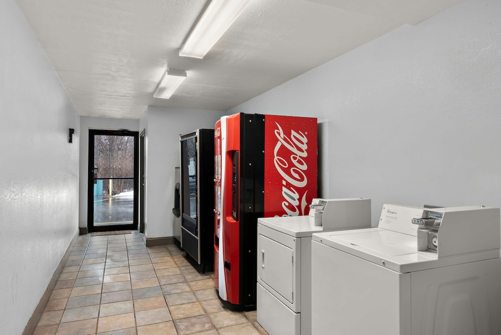 Americas Best Value Inn Bangor - photo 23