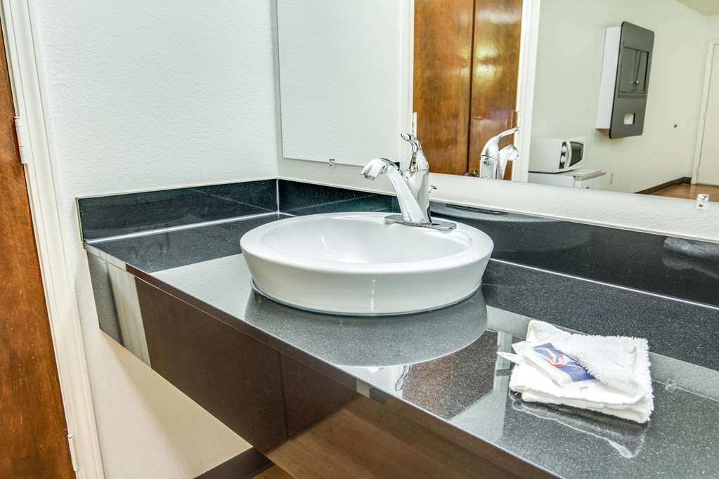 Motel 6 Longview TX North - photo 12