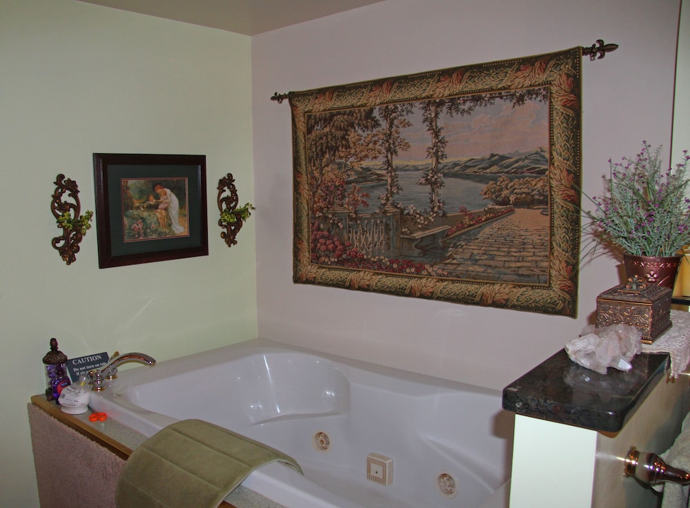 J. Paule's Fenn Inn - photo 41
