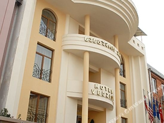 Hotel Vedzisi