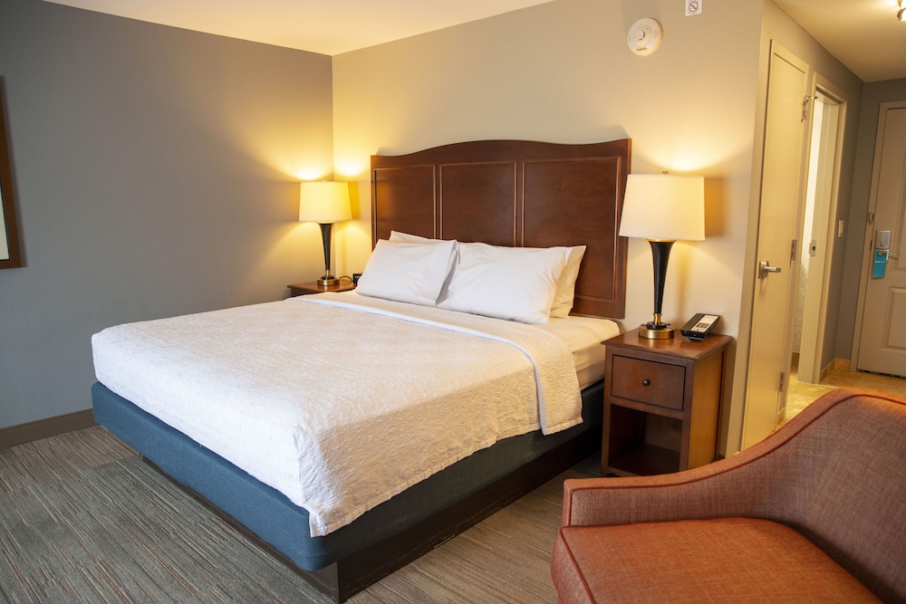 Hampton Inn & Suites Jacksonville - photo 7