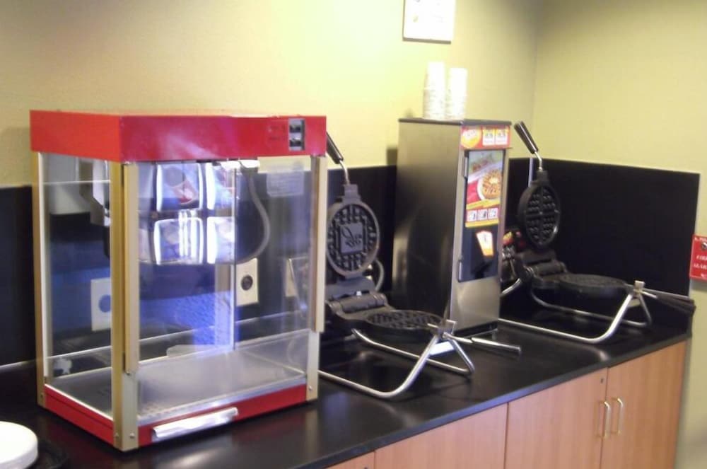 Stay Beyond Inn & Suites - photo 10