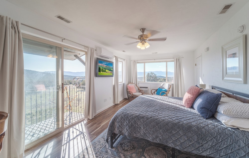 The Harmony Studio At Wind Walker Homestead — Spring