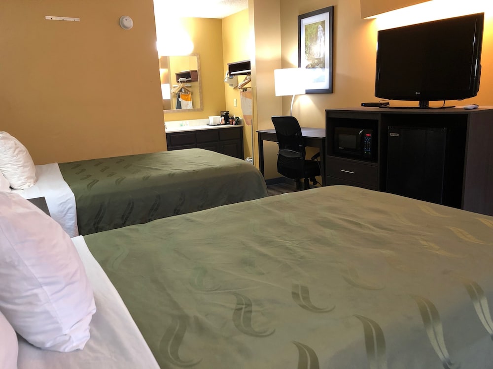 Baymont by Wyndham Selma - photo 4